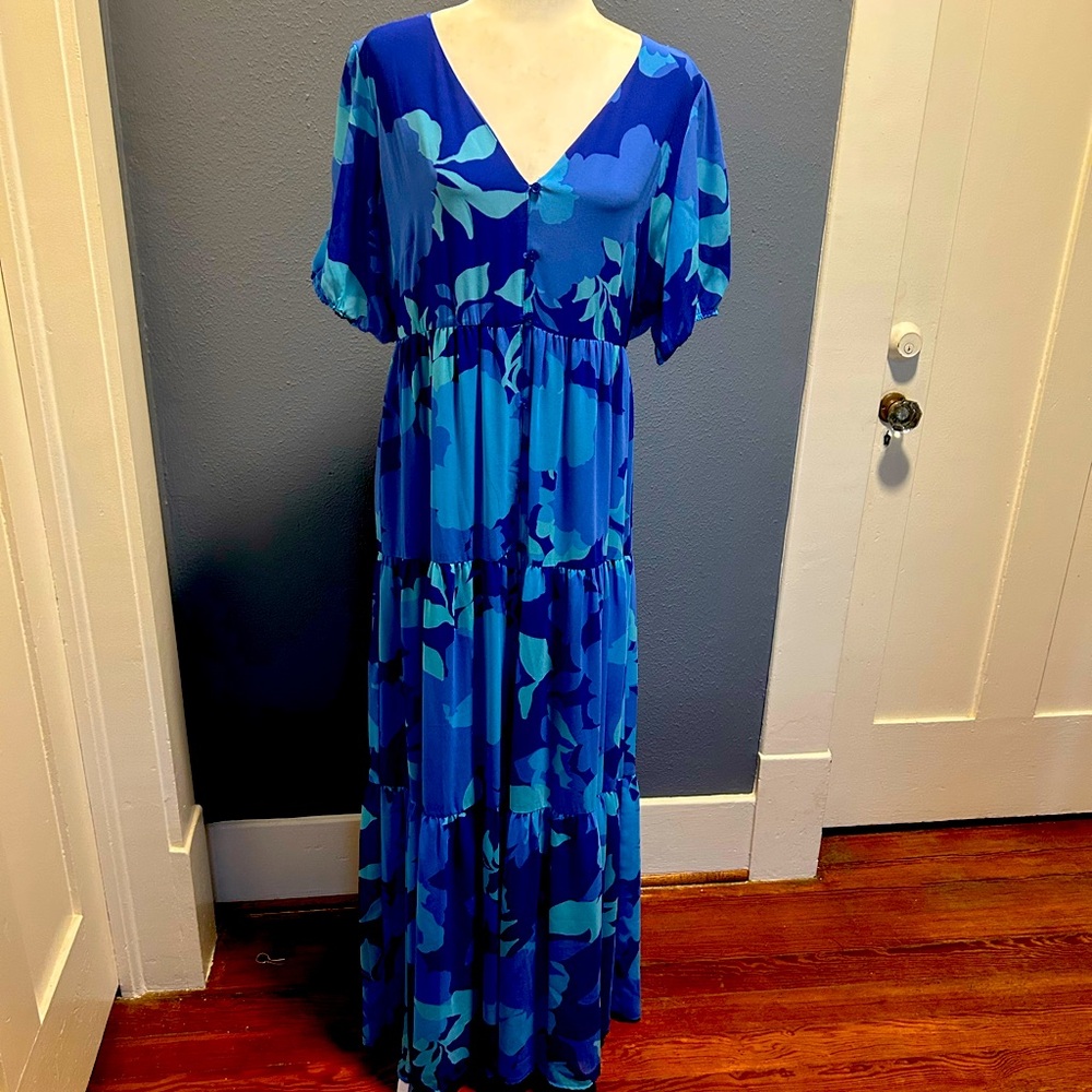 SUGARLIPS Floral Print V-Neck Short Puff Sleeve Front Maxi Dress